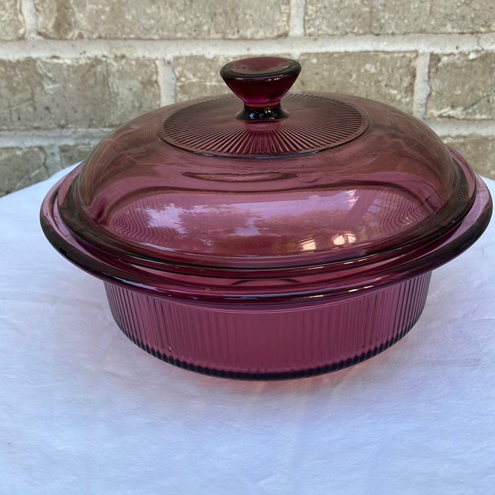 Visions Corning Cranberry 24 Ounce Ribbed Bowl & Lid #V-30-B